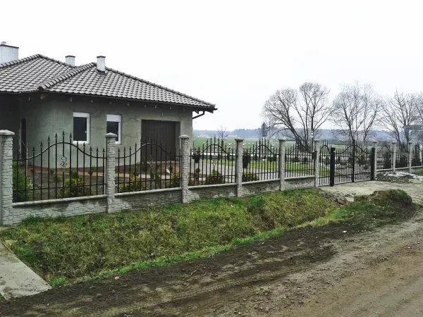 kamien-lupany-z-daszkiem-2